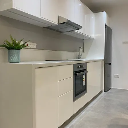 Sea Front Prime Location Two En Bedrooms * Λεμεσός
